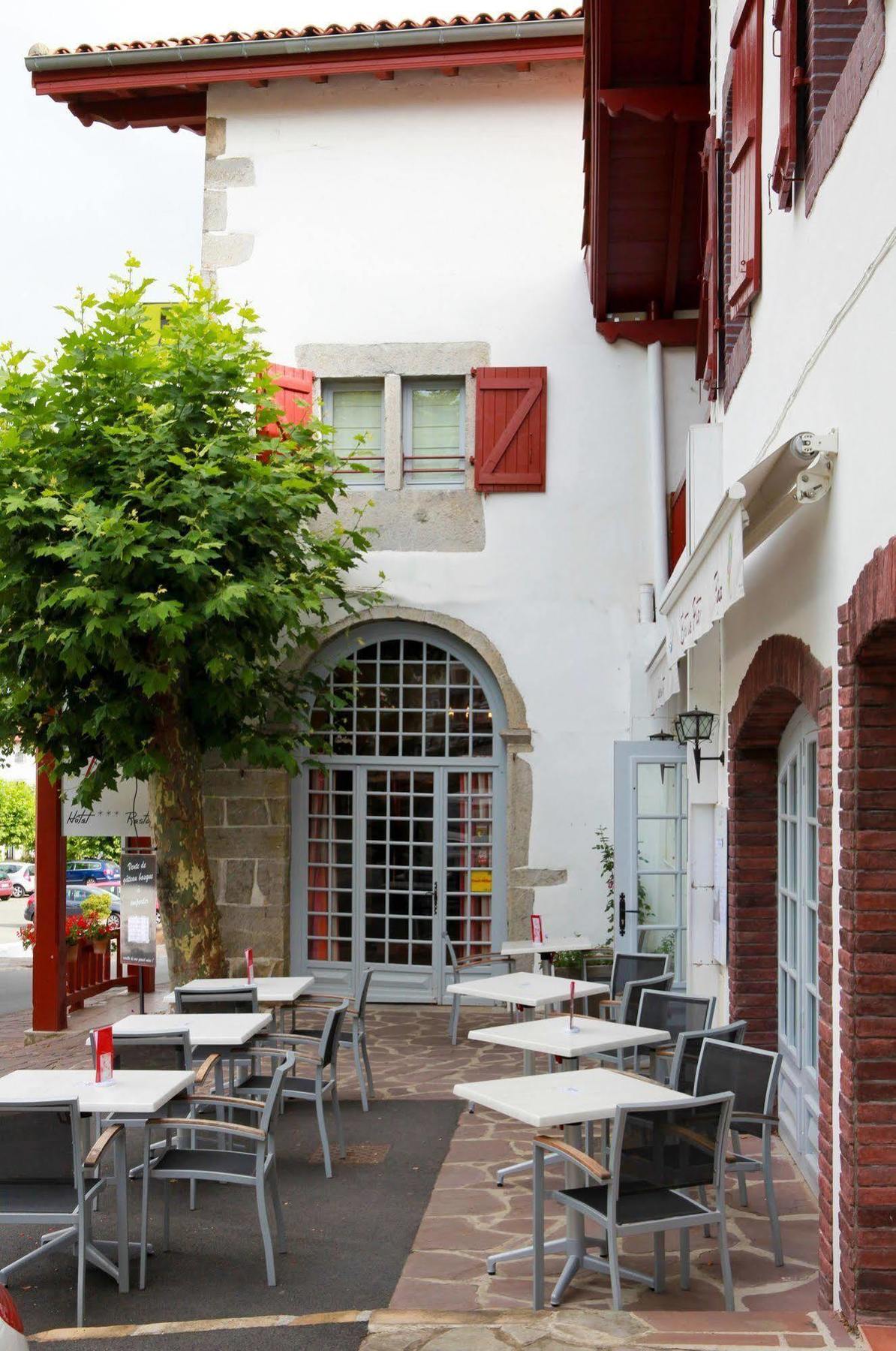 Hotel Restaurant & Spa La Maison Oppoca Aïnhoa Exterior foto